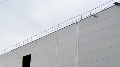 Maintenance of photovoltaic systems: safety according to GUARD railing