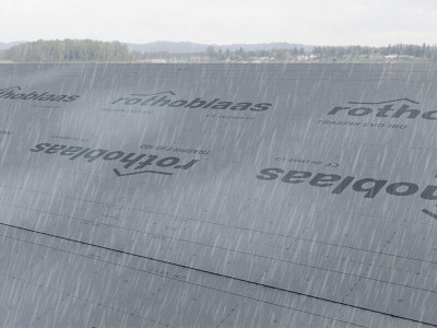 membrana wysoce oddychająca monolityczna