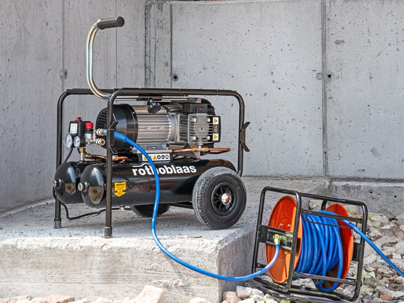 Zastosowanie-sprężarka-bezolejowa-z-podwójnym-zbiornikiem-20-l-compressor-20